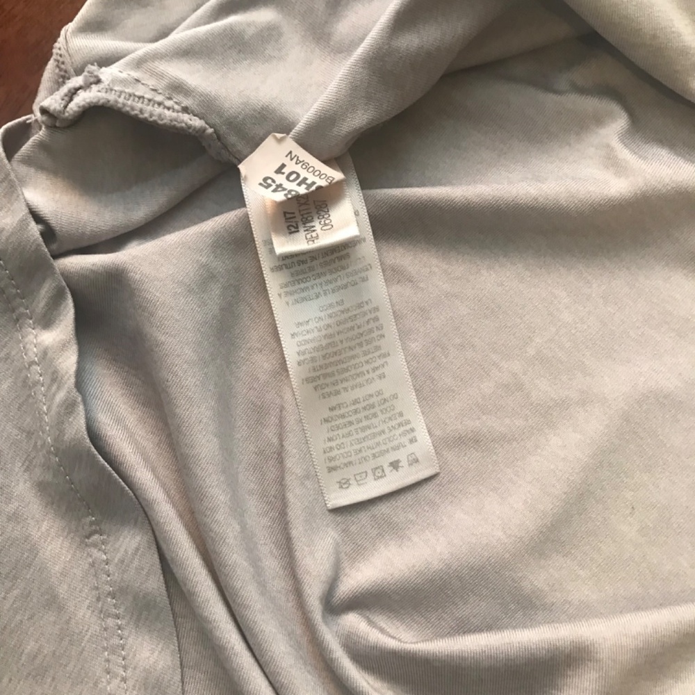 Reebok Women’s Tank/ Top  Gray Color Size L - Picture 4 of 9